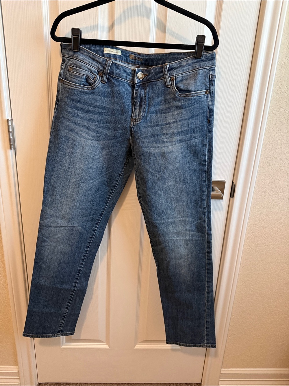 Kut from the Kloth Boyfriend Jeans in Medium Wash Blue